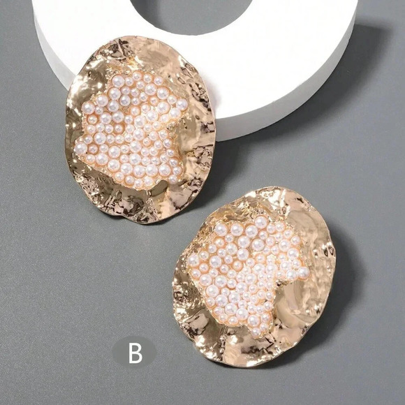 Multicolor Women's Random Color Rhinestone Decor Textured Stud Earring - Picture 6 of 7